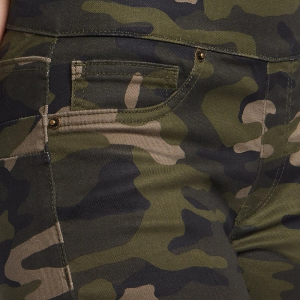 NY&C Camo Jeans Pull-On Style - Picture 4 of 8